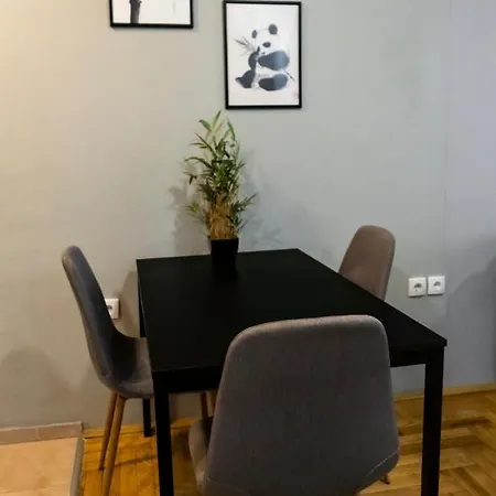 Apartment Fenix - Free Private Parking-fast Wi-fi