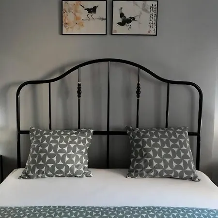 Fenix - Free Private Parking-fast Wi-fi شقة *