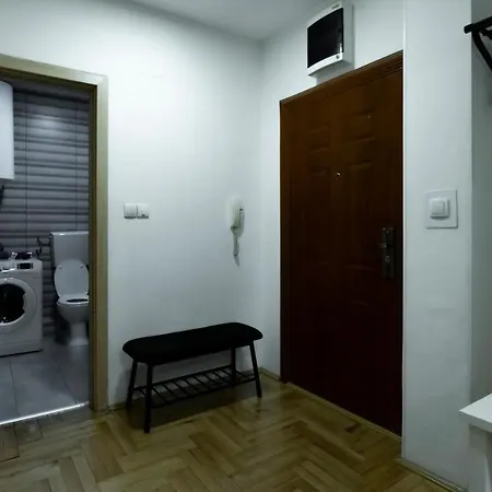 Fenix - Free Private Parking-fast Wi-fi Apartment *