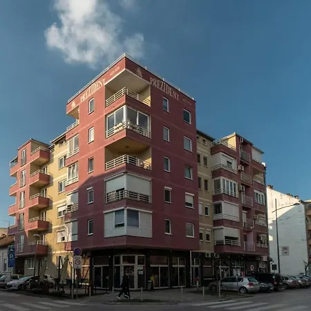 Fenix - Free Private Parking-fast Wi-fi Novi Sad
