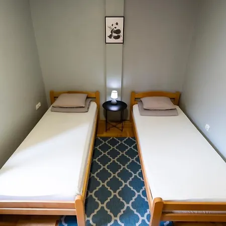 Apartment Fenix - Free Private Parking-fast Wi-fi