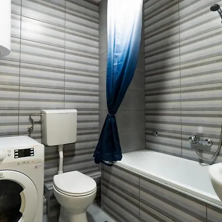 Fenix - Free Private Parking-fast Wi-fi نوفي ساد